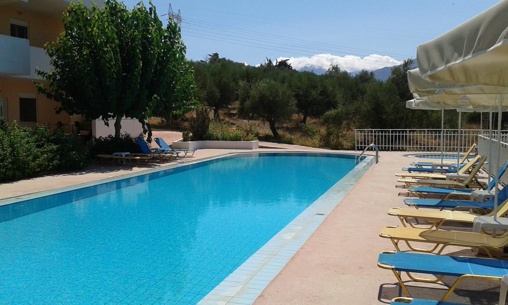 Calamon Apartments Episkopi-Chania エクステリア 写真