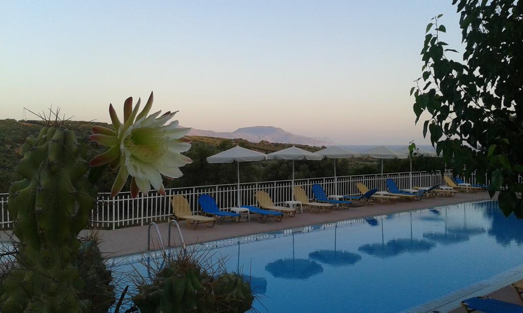 Calamon Apartments Episkopi-Chania エクステリア 写真