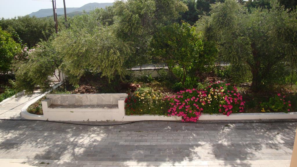 Calamon Apartments Episkopi-Chania エクステリア 写真